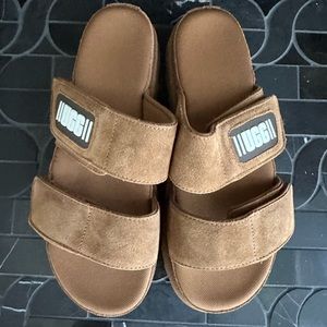 UGG Greer Platform Slide Sandal